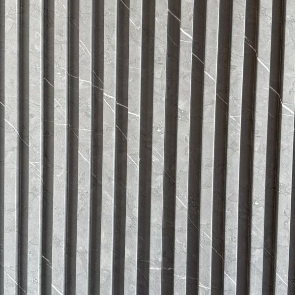 Panneau lames PVC – Gris et beige